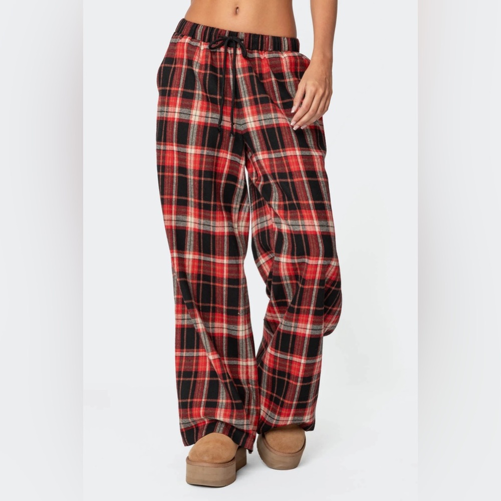 Edikted Plaid Sweatpants Women’s Cozy Joggers Trendy Casual